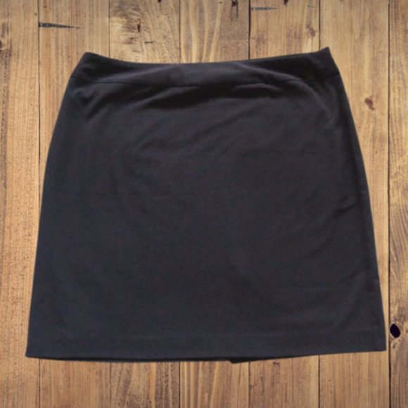 George Pencil Skirt | Black Soot - Picture 2 of 11